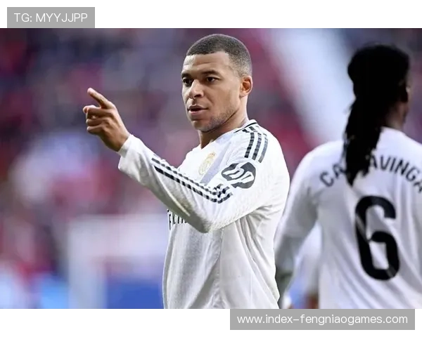 皇马三后卫体系磨合进展，阿隆索变阵效果分析